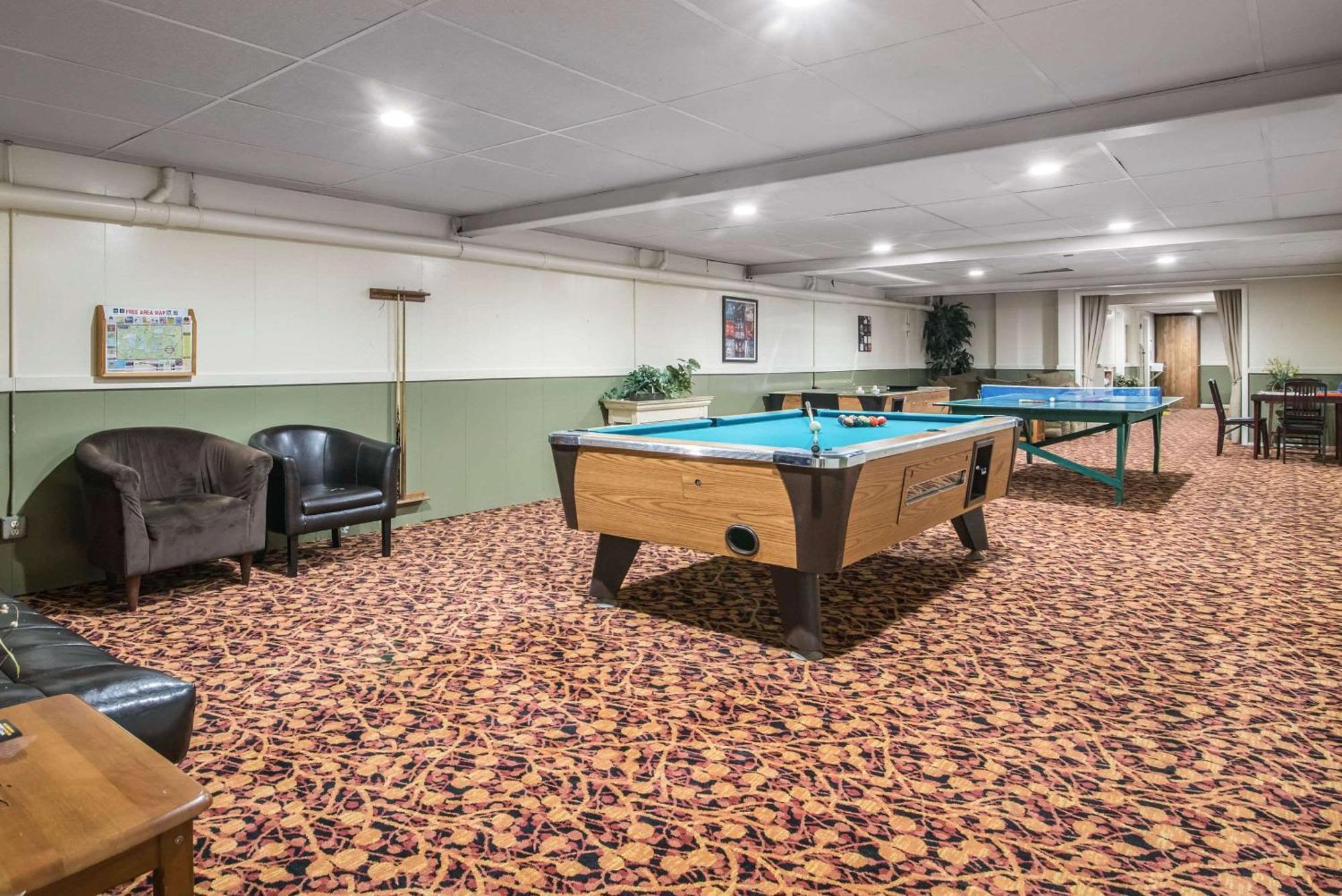 Tiltonlodge Inn & Suites Εξωτερικό φωτογραφία
