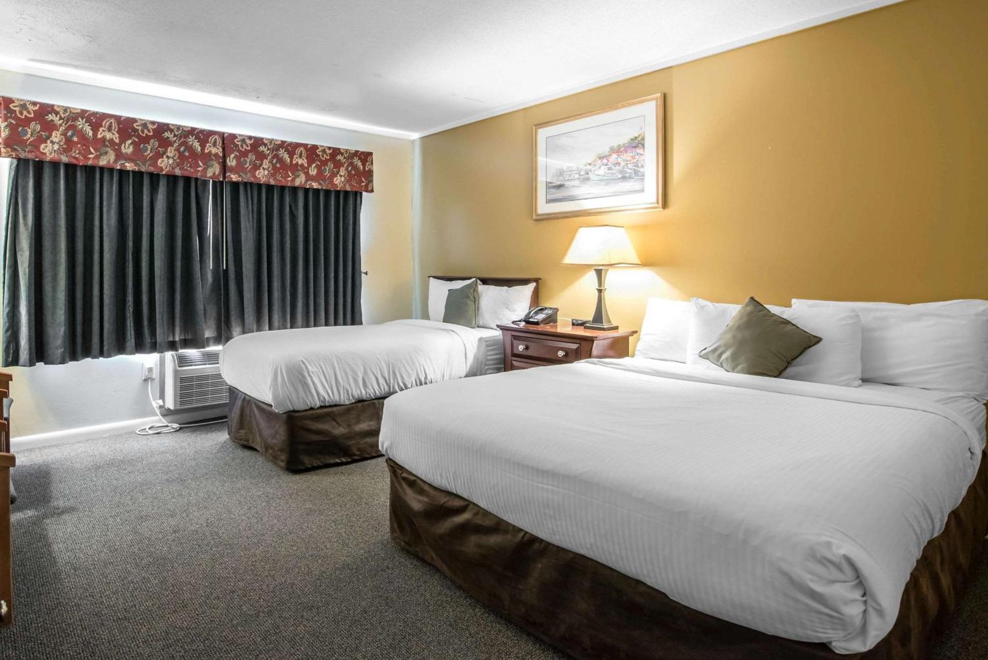 Tiltonlodge Inn & Suites Εξωτερικό φωτογραφία